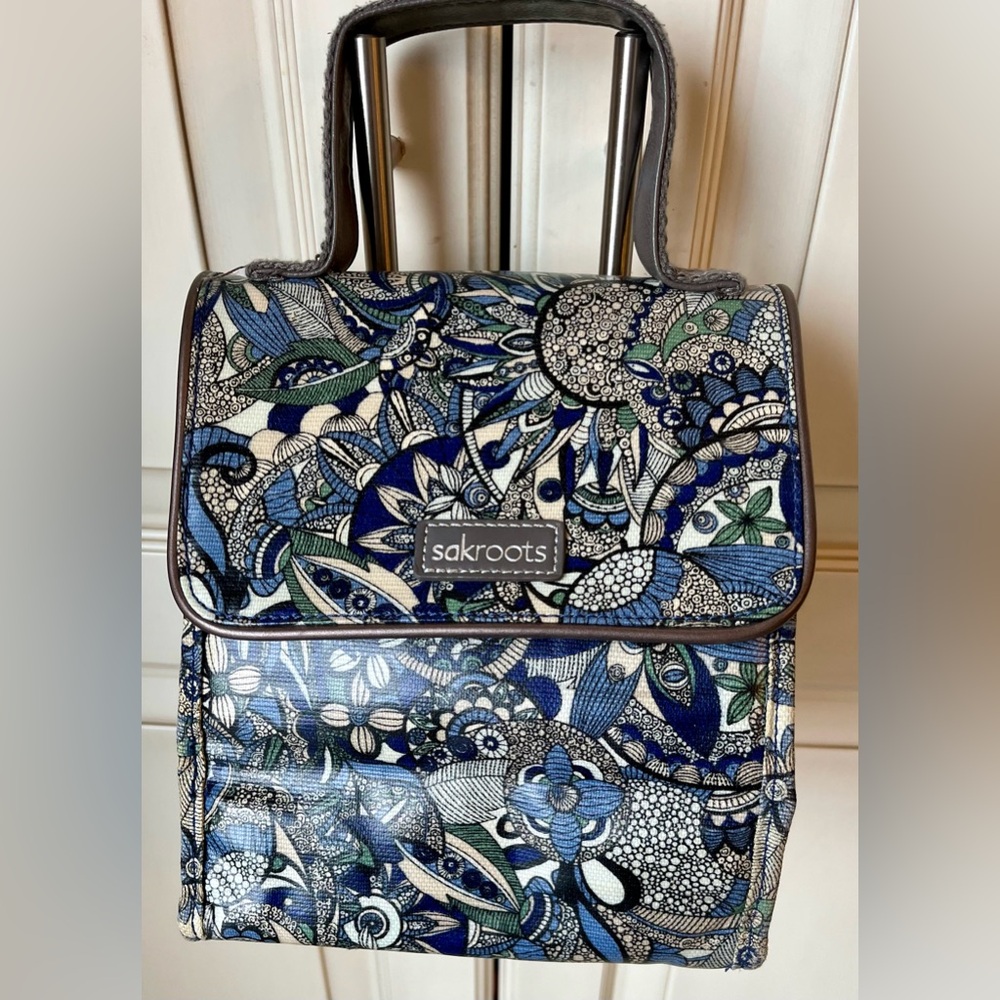 🍋 Sakroots Blue and White Floral Insulated Lunch bag. EUC